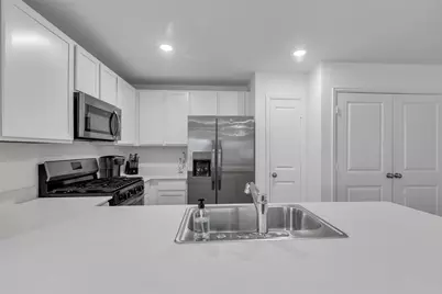 4154 Saltillo Lakes Drive, Baytown, TX 77521 - Photo 15