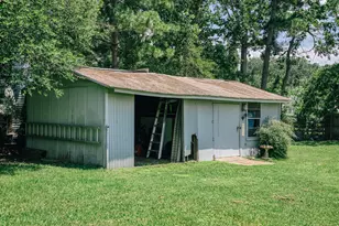 601 S Masonic St, Bellville, TX 77418 - Photo 29
