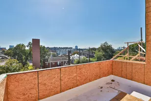 1316 Robin St, Houston, TX 77019 - Photo 19