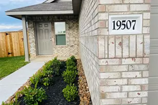 19507 Oliveto Ct., New Caney, TX 77357 - Photo 5