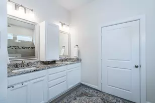 9511 Aliaga Ter Ct, Tomball, TX 77375 - Photo 17