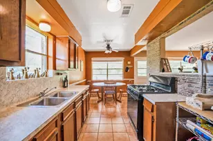 18111 Roy Long Rd, Pearland, TX 77584 - Photo 17