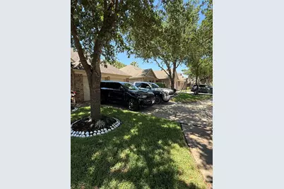 7418 Lakesage, Richmond, TX 77407 - Photo 9