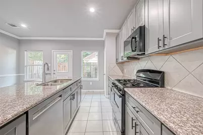 7903 Moon Beam Street #A, Houston, TX 77088 - Photo 5