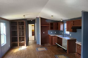 3118 Flora St, Vidor, TX 77662 - Photo 13