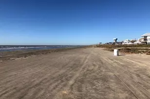 21325 Gulf Dr, Galveston, TX 77554 - Photo 41