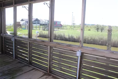1051 Van Sant, Gilchrist, TX 77617 - Photo 13