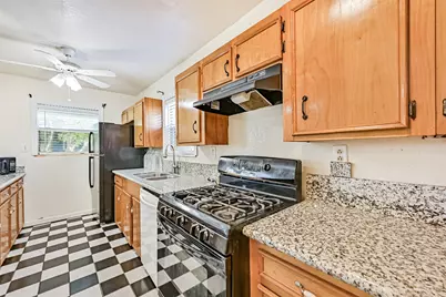 4928 Avenue P, Galveston, TX 77551 - Photo 17