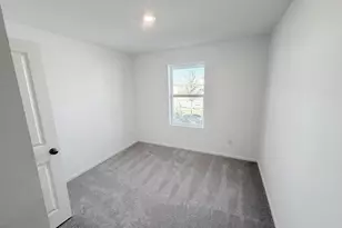 2818 Cedar Rock St, League City, TX 77573 - Photo 9