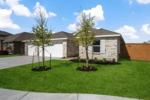600 San Jacinto Trl, Dayton, TX 77535 - Photo 3