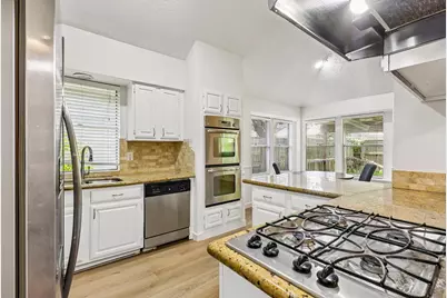 3222 Kempwood Drive, Sugar Land, TX 77479 - Photo 9