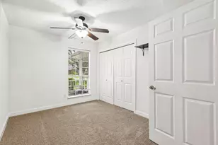 3222 Kempwood Dr, Sugar Land, TX 77479 - Photo 15
