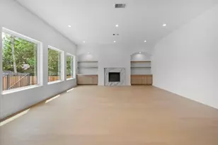 4009 Newshire Dr, Houston, TX 77025 - Photo 11