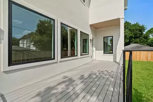 4009 Newshire Dr, Houston, TX 77025 - Photo 29