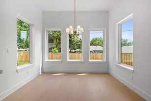 4009 Newshire Dr, Houston, TX 77025 - Photo 9