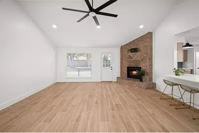 303 Knoll Forest Drive, League City, TX 77573 - Photo 7