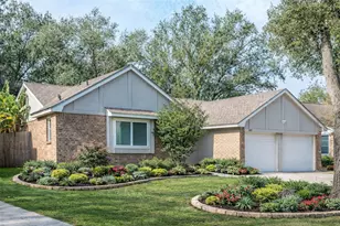 303 Knoll Forest Dr, League City, TX 77573 - Photo 1