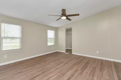 1206 Cindy Lane, Sealy, TX 77474 - Photo 9