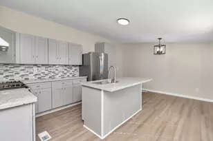 1206 Cindy Ln, Sealy, TX 77474 - Photo 5