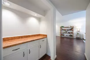 2230 S Piney Point Rd, Houston, TX 77063 - Photo 11