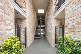 2230 S Piney Point Rd, Houston, TX 77063 - Photo 3