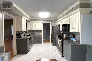 16427 Dunmoor Dr, Houston, TX 77059 - Photo 11