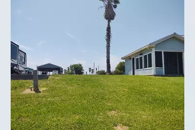 3539 County Road 202, Sargent, TX 77414 - Photo 5