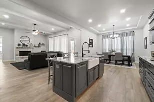 100 Calvary Dr, Adkins, TX 78101 - Photo 9