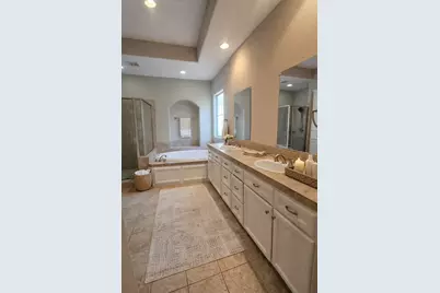 584 Bomar Street, Houston, TX 77006 - Photo 5