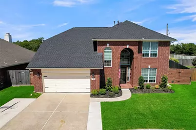 105 Kevin Court, La Porte, TX 77571 - Photo 1