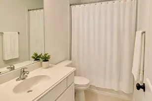 105 Kevin Ct, La Porte, TX 77571 - Photo 9