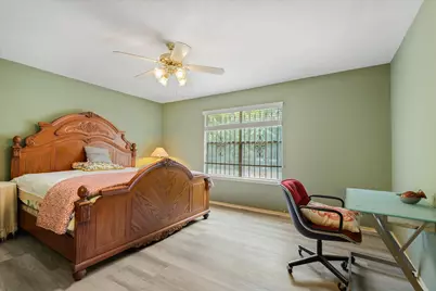 8052 Golf Green Circle, Houston, TX 77036 - Photo 21