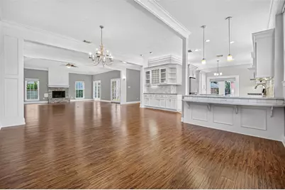 10310 Chevy Chase Drive, Houston, TX 77042 - Photo 7