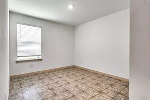 8003 Black Forest Ln, Rosharon, TX 77583 - Photo 7
