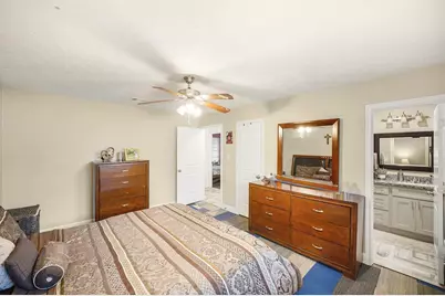 11247 Langdon Lane, Houston, TX 77072 - Photo 17