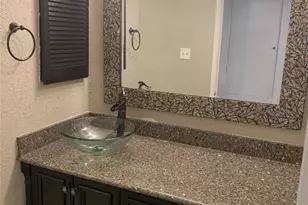 1100 Augusta Dr, Houston, TX 77057 - Photo 11