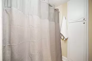 454 N Post Oak Ln, Houston, TX 77024 - Photo 15