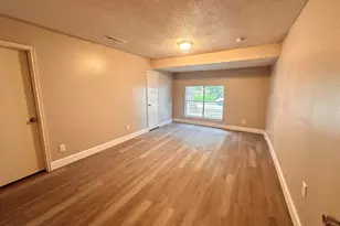 507 N Houston St, Webster, TX 77598 - Photo 5