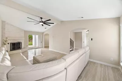 5015 Kleinmeadow Court, Houston, TX 77066 - Photo 15
