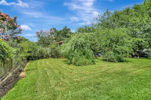 202 W Limit St, Madisonville, TX 77864 - Photo 37