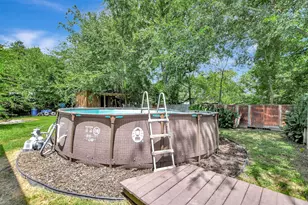 202 W Limit St, Madisonville, TX 77864 - Photo 35