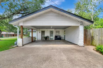 202 W Limit Street, Madisonville, TX 77864 - Photo 5