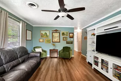 202 W Limit Street, Madisonville, TX 77864 - Photo 11