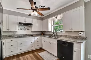 202 W Limit St, Madisonville, TX 77864 - Photo 19