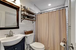 202 W Limit St, Madisonville, TX 77864 - Photo 23