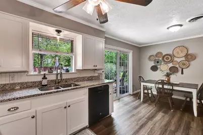 202 W Limit Street, Madisonville, TX 77864 - Photo 21