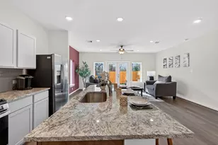 9123 Highland Northern Wy, Houston, TX 77088 - Photo 7