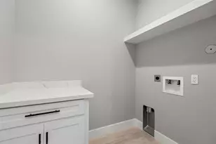 13222 Doral Cir, Montgomery, TX 77356 - Photo 11