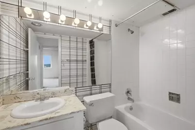 3614 Montrose Boulevard #1001, Houston, TX 77006 - Photo 11