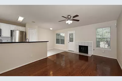 15 Marble Rock Place, The Woodlands, TX 77382 - Photo 5
